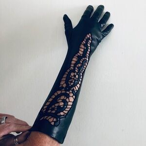 Martelli Italian Glove, Black, Size 8, Handcrafted Kid Leather, Unlined